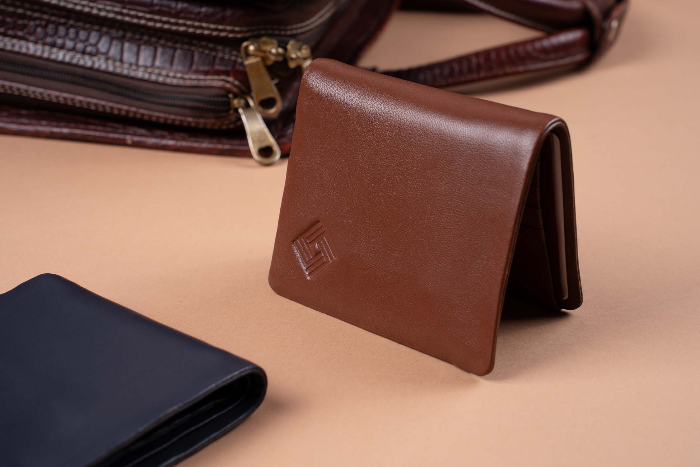 Stitchless Vertical Essence Wallet
